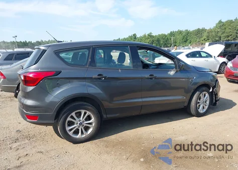 2019 Ford Escape S z USA, uszkodzony, nr VIN 1FMCU0F78KUA83576